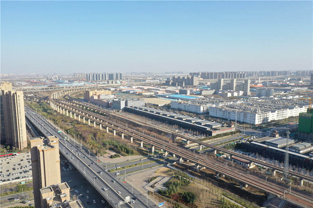 从圃田开始,过白沙,一直到万三公路.