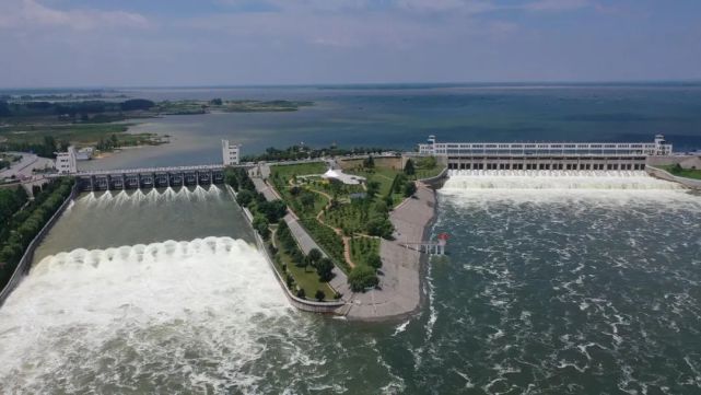 资料图三洋港挡潮闸是沂沭泗流域洪水东调入海的重要口门,也是我市