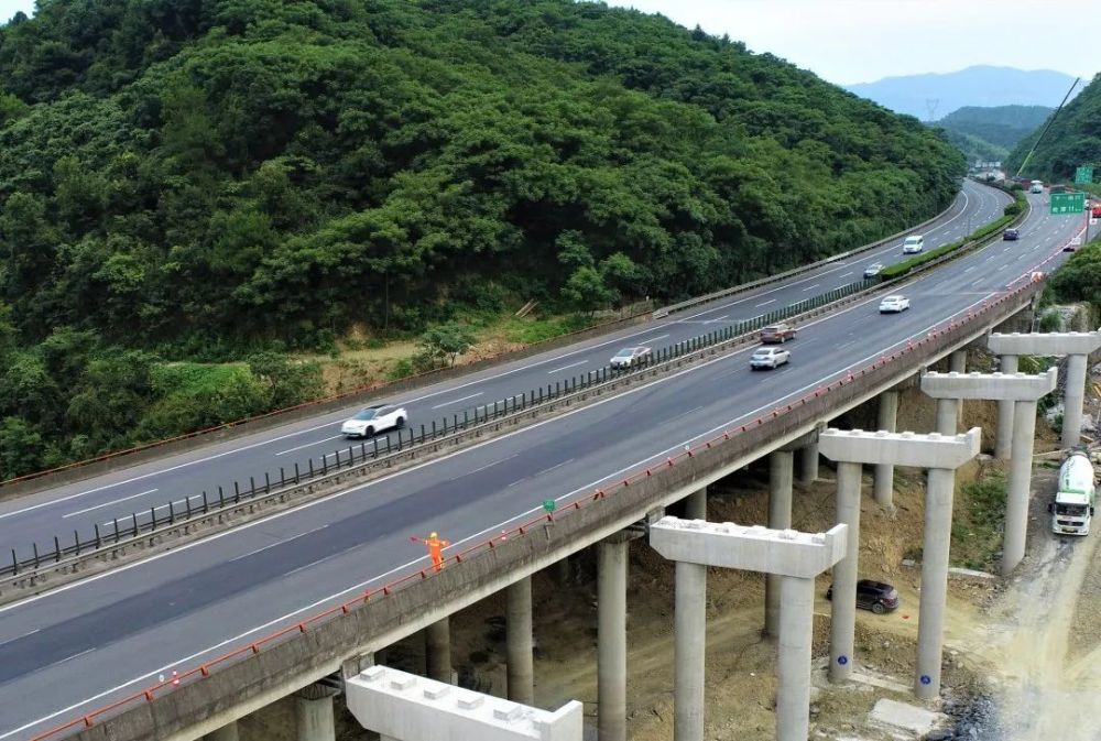 安仁茶常高速公路图片