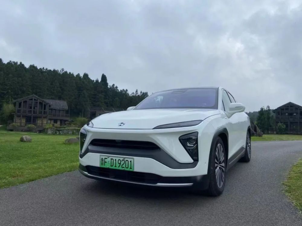 试驾蔚来EC6丨忘记里程担忧，科技配置和驾控感才是纯电动车的精髓