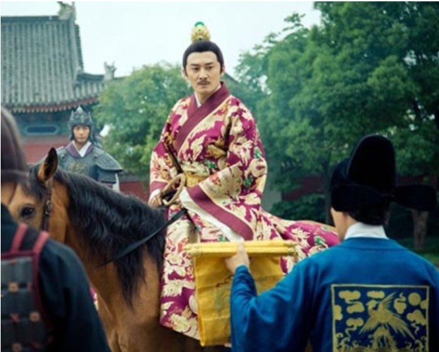 善于审时度势与机智果断,获得四朝君王重用|杨士奇|朱祁镇|杨溥|杨荣