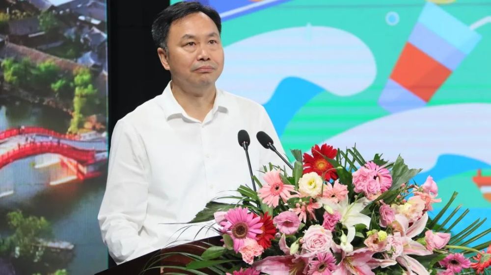 开封市人民政府副市长黄玉国,开封市文化广电和旅游局局长魏培仕,开封