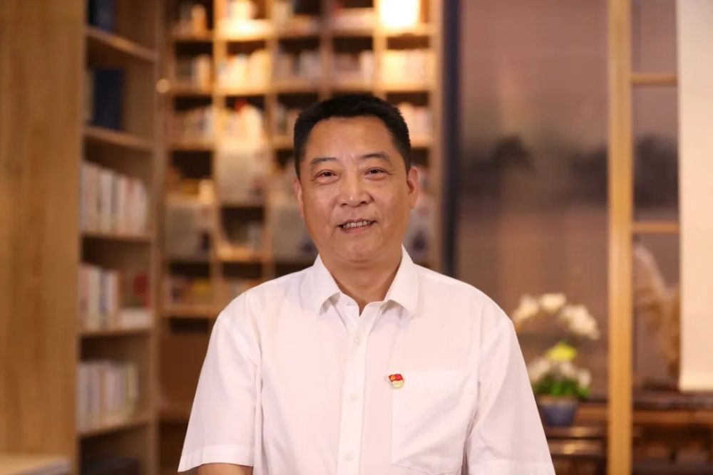 湖南图书馆馆长贺美华 | 文