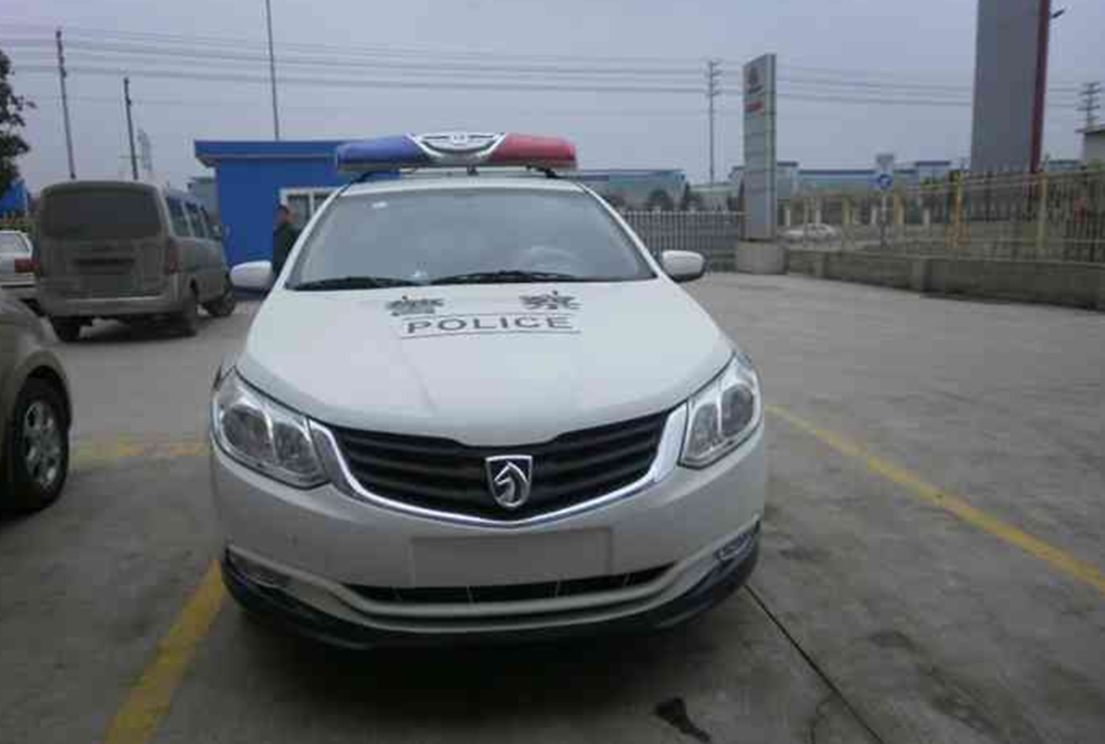 除了以上几个城市换了新的警车,其它地区也进行了换新,今天我们就不