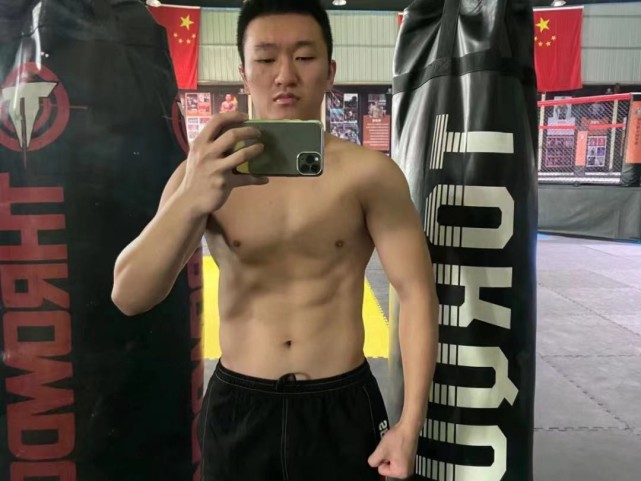 落败权文尔后，“幽灵”陈睿开启疯狂训练模式_腾讯新闻
