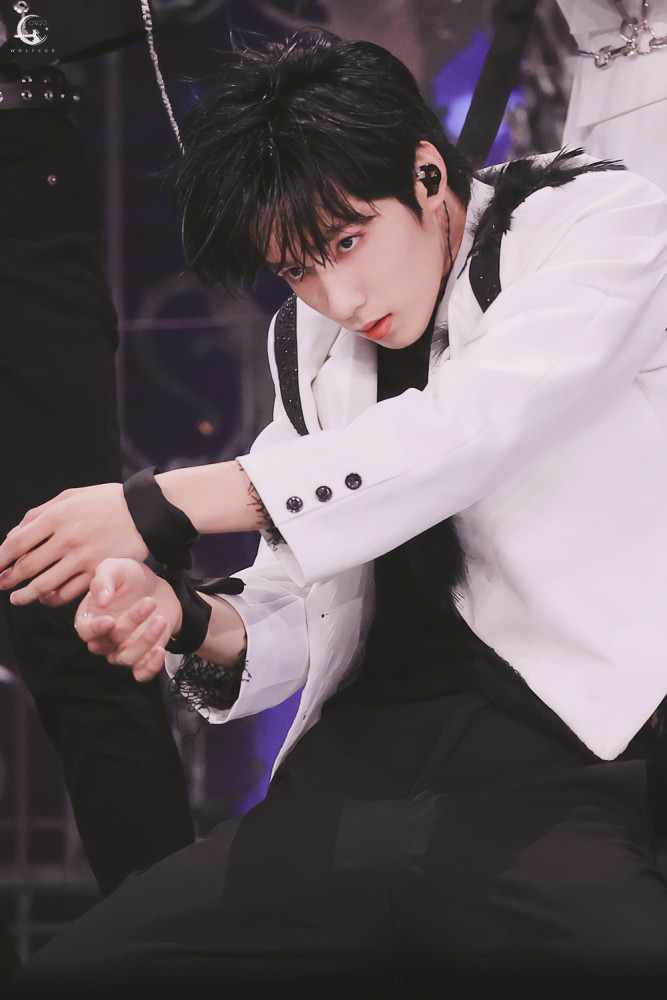 tnt时代少年团刘耀文图片