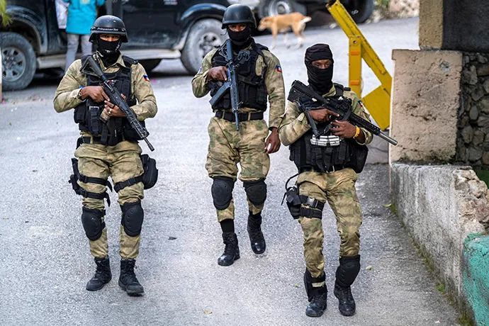 最新调查:海地一前公职人员,下令刺杀总统