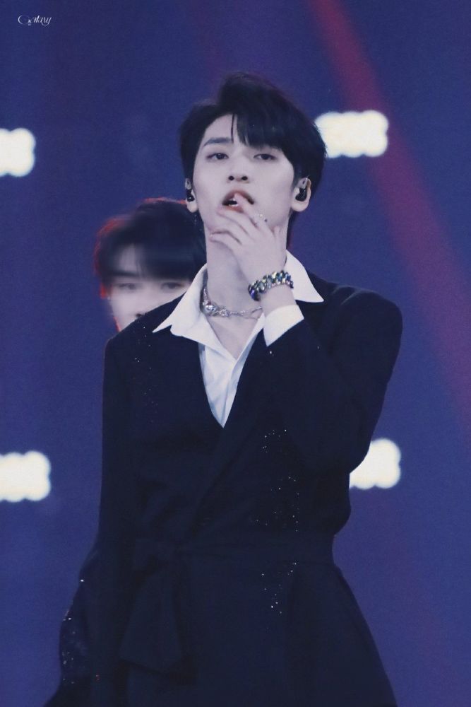 tnt舞台神图你是照耀我前进的神灯