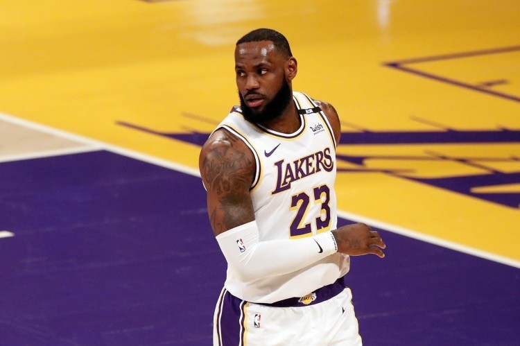 nba NBA官宣重大决定！下赛季仍保留附加赛，老詹抱怨未奏效