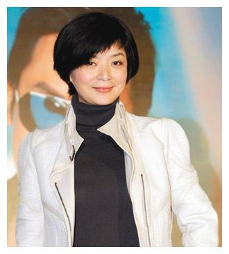 接着,她就认识了广告片导演蔡美诗,两人正式在一起11年后.