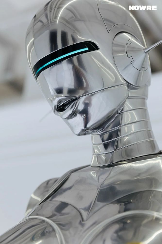 专访空山基希望我的作品能流芳百世最好能被赞扬个几百年