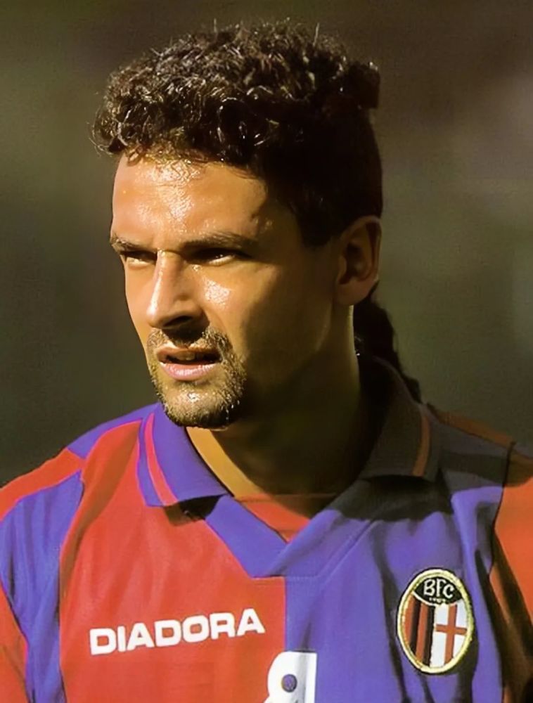 足球记忆当你老了头发白了谁还记得你年轻时的容颜巴乔篇