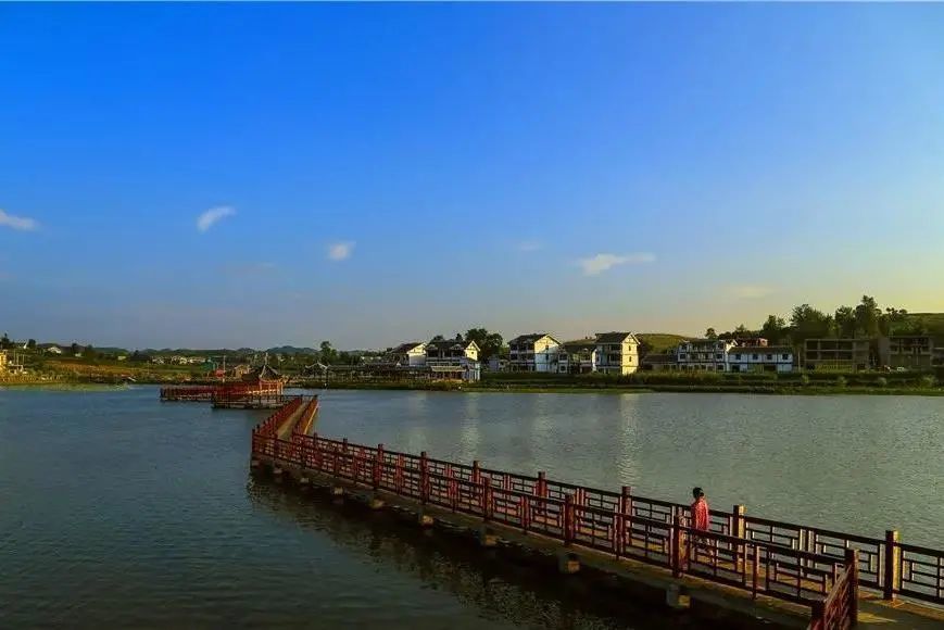 乡游黔中│惊艳海子村一个碧水蓝天下的诗意田园