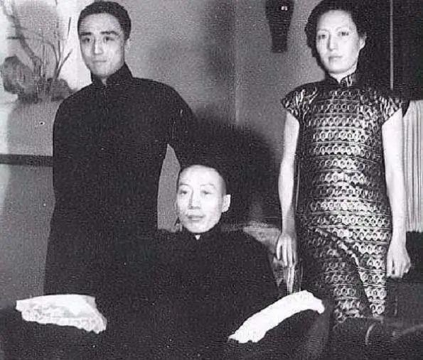 杜月笙去世后留给孟小冬的遗产并不多孟小冬是如何谋生的