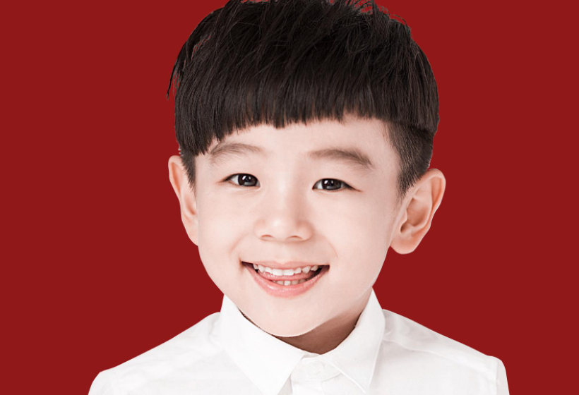 从幼儿园到大学,网友晒出超美"证件照":见证我的颜值巅峰时刻_腾讯