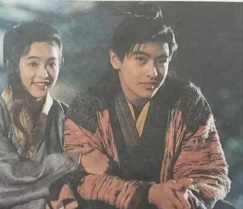 1995年,"玩具大王"陈柏浩疯狂追求叶蕴仪,最终抱得美人归_腾讯新闻
