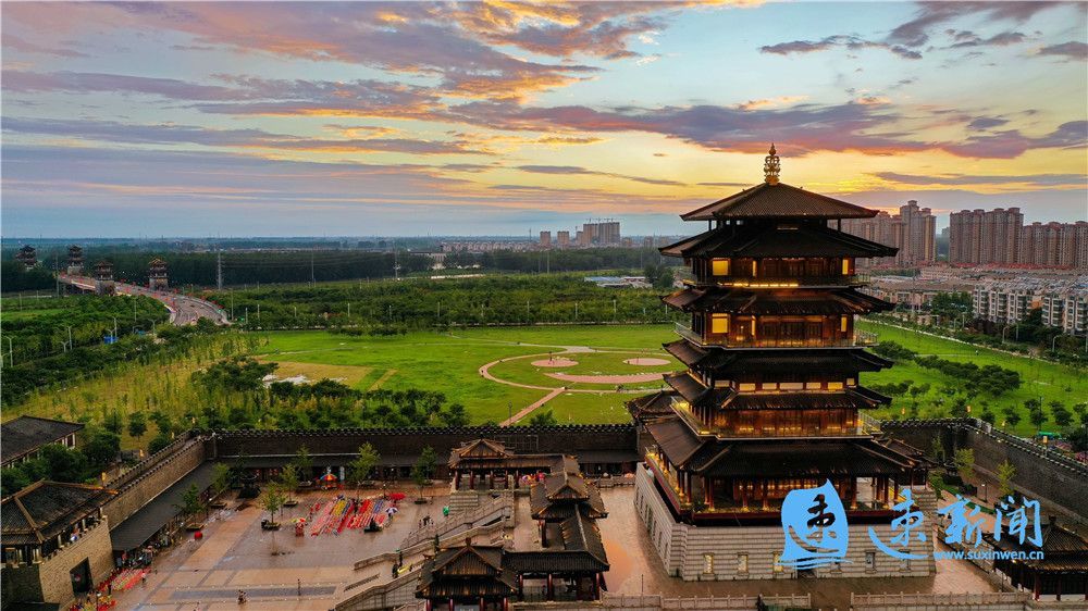 2021年7月17日,在宿迁市泗洪县古徐城,一场大雨后,天空放晴,古徐城