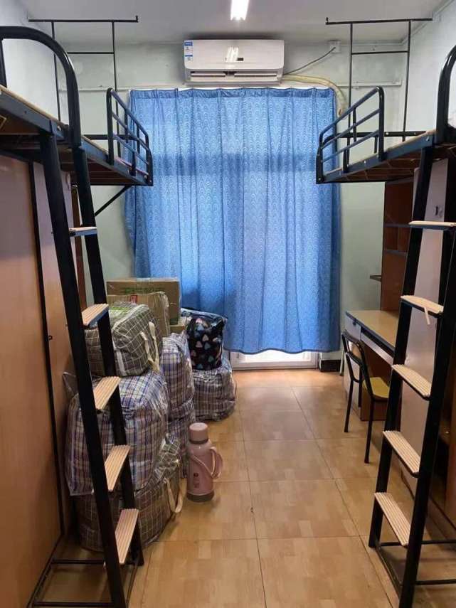 一堂生动的生活思政课浙江万里学院学生接力文明离校二十余年