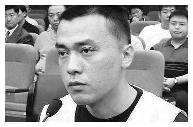 聚财1550万,落得入狱15年|杨荣|香港|李俊|李勃|昆明|云南