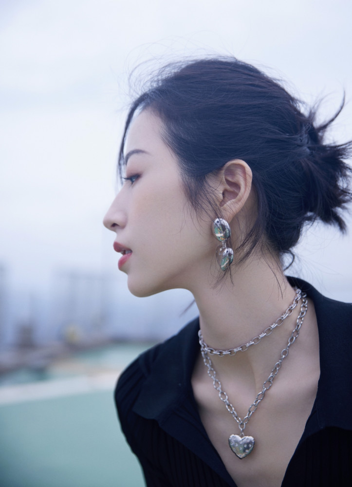 周雨彤天天向上综艺造型