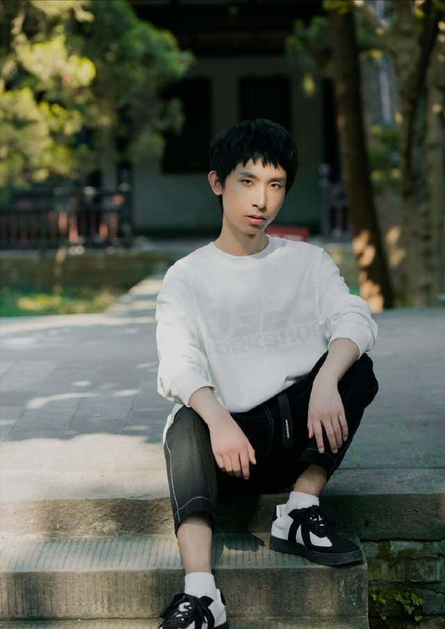 灵儿cos白天鹅太惊艳,梦嫂cos瑶却遭万人嫌,梦泪:衣服显胖而已