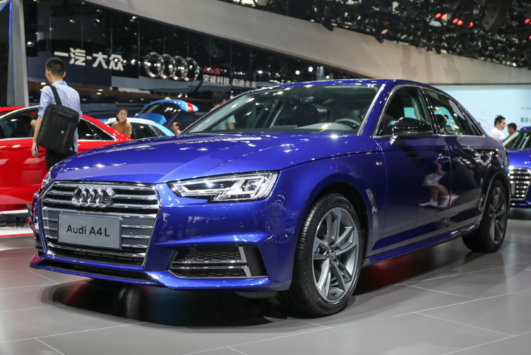 豪华b级车中的标杆,销量却不比宝马3系,网友:诚意不足!