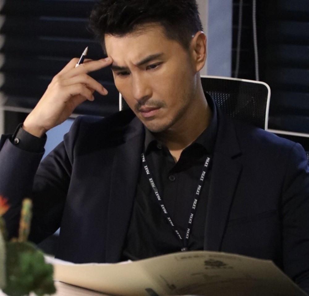 tvb前视帝陈展鹏耍大牌要求加薪惨遭高层拒绝兼反击