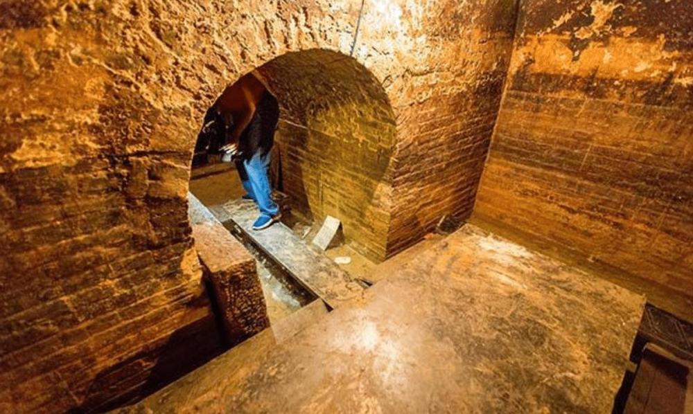 河北弹棉花老头,潜伏清东陵十多年,自制钢板钥匙,差点搬空皇陵