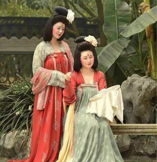 唐朝服饰女装图片,唐朝衣服女装真实图片
