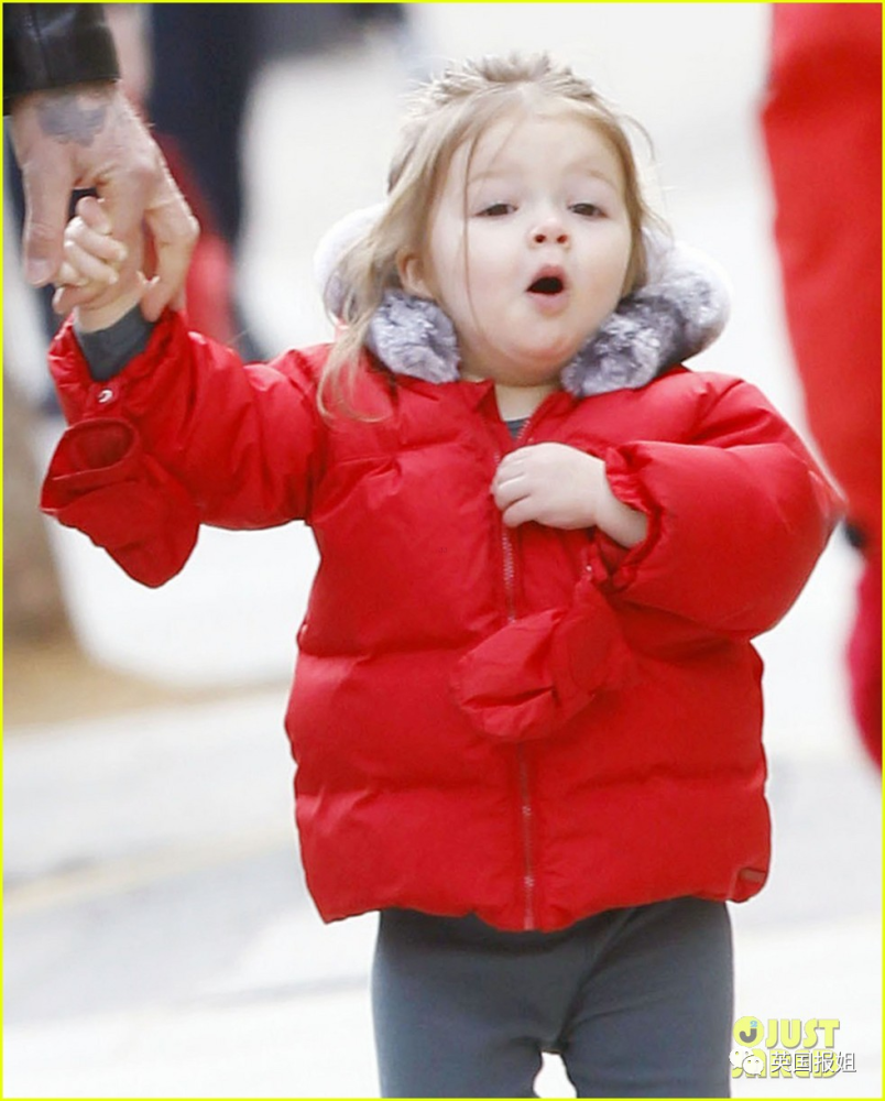 星二代女儿们长大了颜值顶配被喷腿粗清纯美女硬核剃头