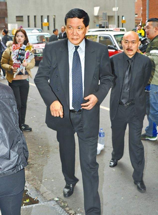 新义安现任龙头"太平山大状",无罪释放向华炎,与李嘉