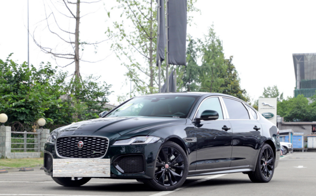 捷豹XFL：参考价下探7.3万，5.1米车长，为何你们还买奥迪A6L？