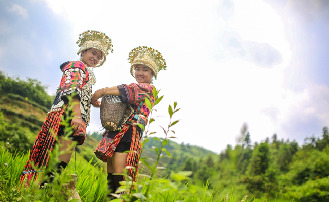号称"世界第一短"|贵州|苗族|新桥苗寨|水上粮仓|超短裙|苗寨