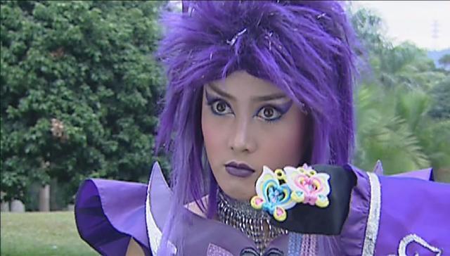 巴啦啦小魔仙擅长黑魔法的是小月古娜拉其实不是是他才对