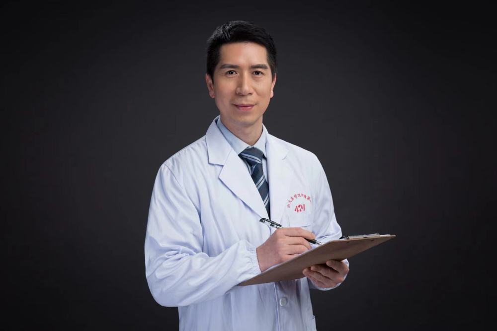 曾德:规范诊疗并非一成不变,要跟患者交朋友,全程守护_腾讯新闻