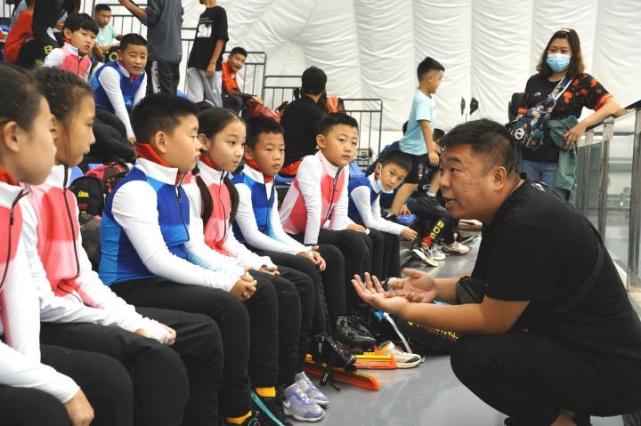 河北省青少年短道速滑联赛邯郸馆陶开赛