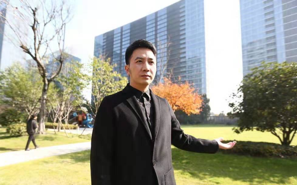 林生斌事件最新发展,消费妻儿在先,被人实锤在后