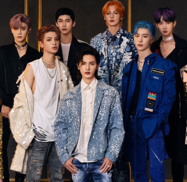 乐华演唱会合照来了!王一博孟美岐站"c位",吴宣仪程潇气质好