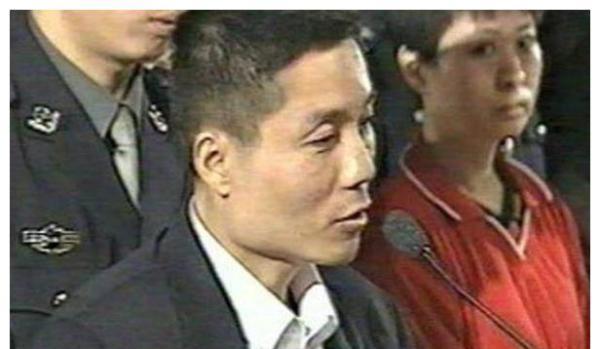 张君在各地都犯下了很多的大案,致死致伤的人数就将近50人.