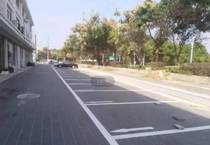 为啥车子停在车位里也会被判定违章？交警：犯的错误可不少