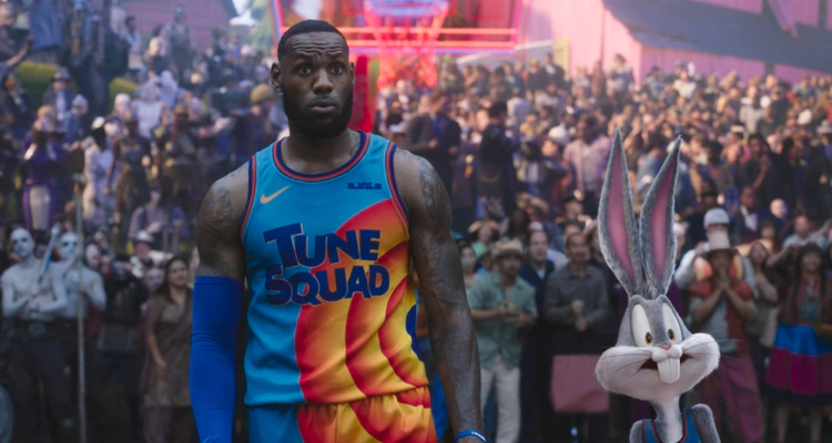 空中大灌篮2 NBA直播：詹姆斯感谢詹黑助攻！空中大灌篮2红爆北美首播票房冠军