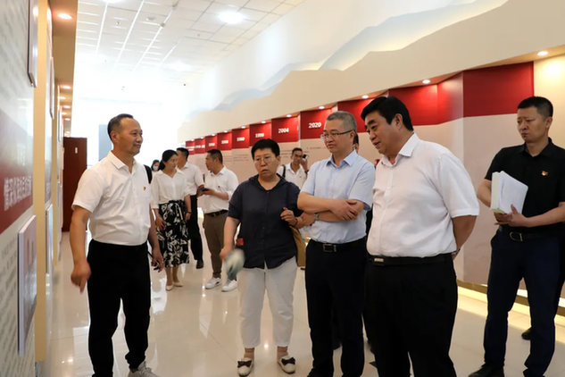 北京市广电局赴和田地区和兵团十四师务实推进支援合作_腾讯新闻