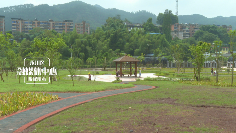 化推进的方式 全面提升镇街人居环境 今天 跟着头条妹儿来到红炉镇