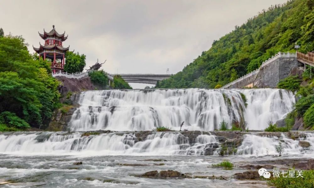今天毕节响水滩瀑布太壮观了