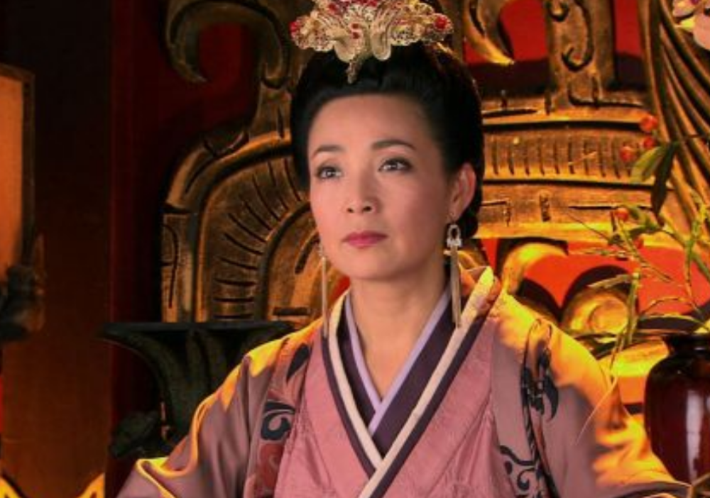 吕雉惩罚戚夫人时戚父手握重兵却无动于衷背后原因令人无奈