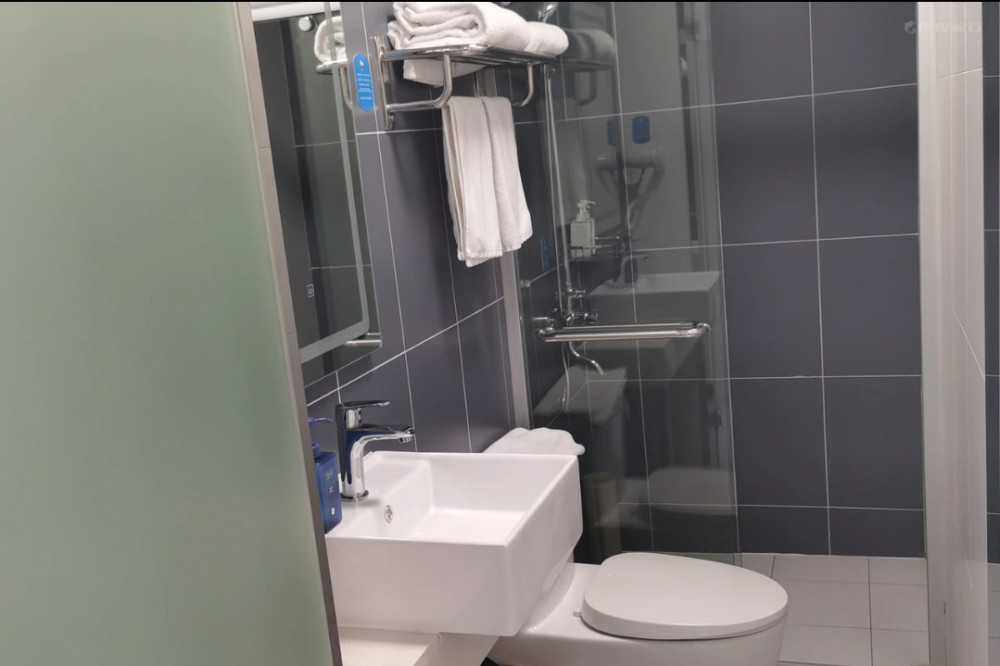 汉庭酒店(上海虹桥机场北翟路新店)