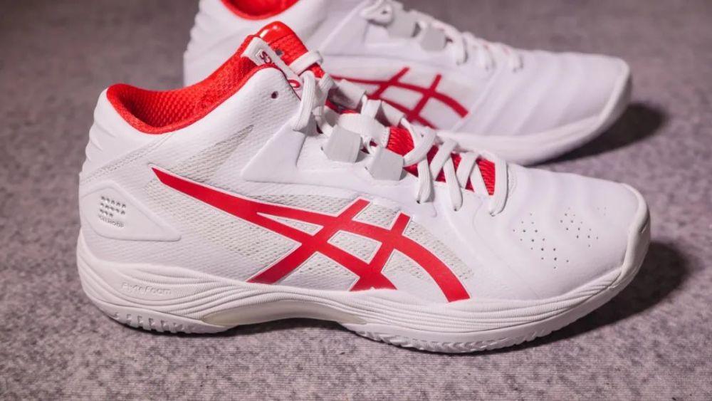 asics gel hoop v13
