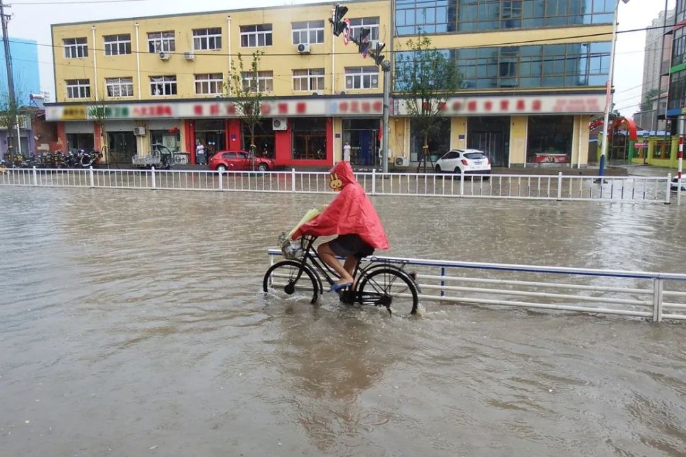 【微友實拍】大雨中的永清人,看了令人心酸