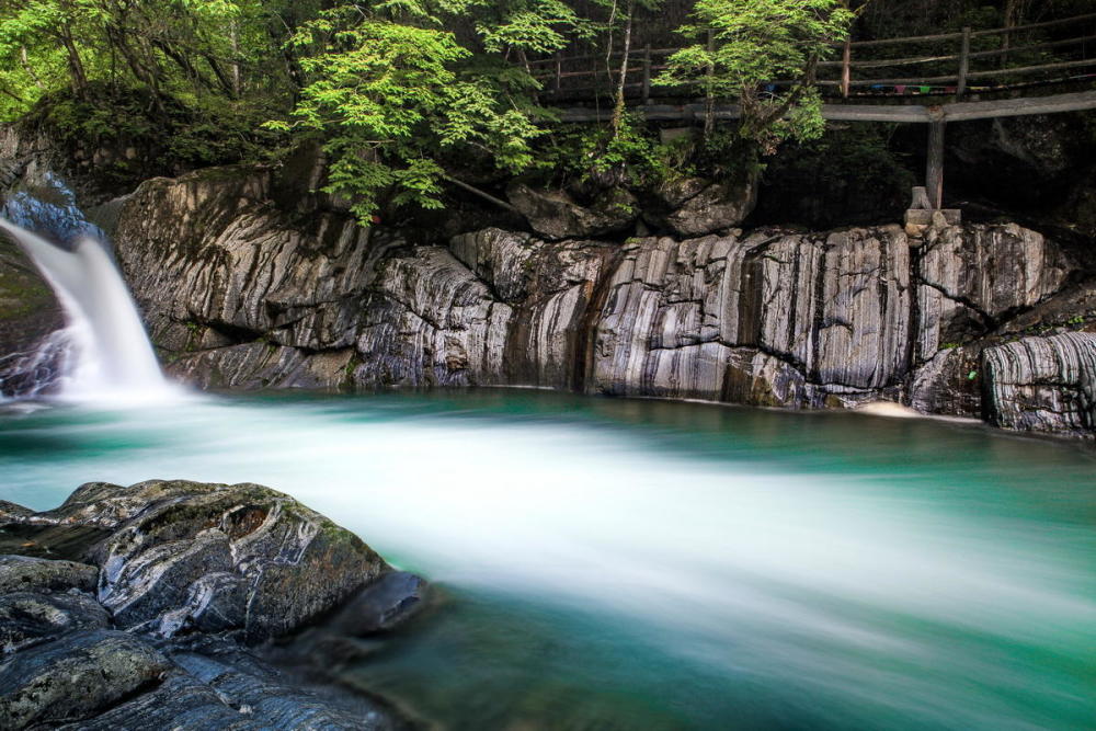 岚皋千层河遇大雨赋严建设