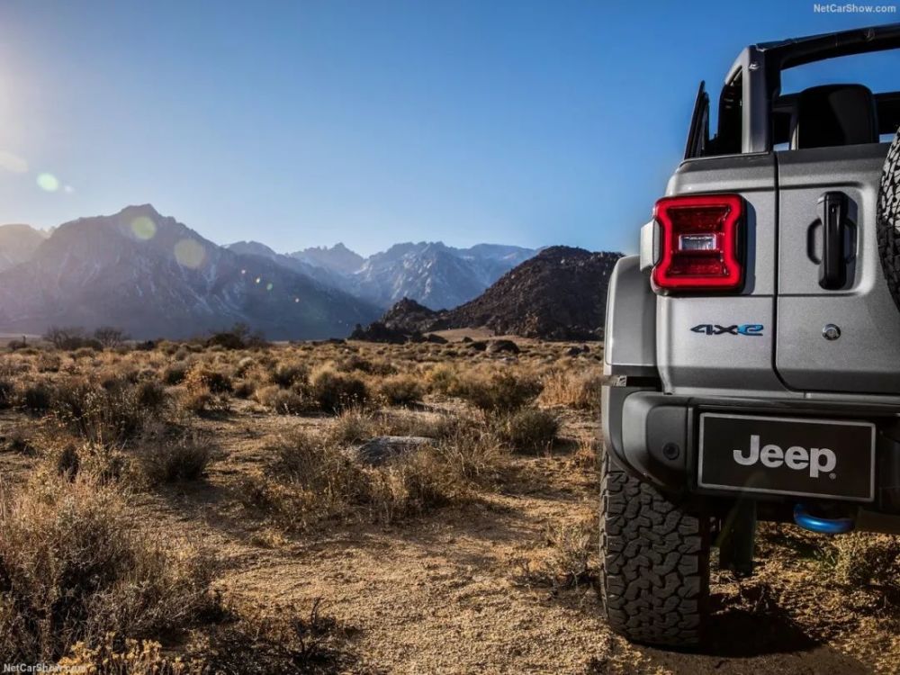 Jeep 牧马人插混：省油一小步，电气化一大步？